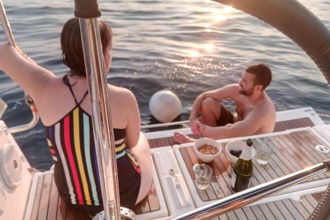 2-Hour Sailing Tour in Barcelona with Open Bar & Snacks - The “tour” factor: great views, but don’t expect a lecture every minute