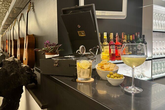 Authentic Flamenco Show Barcelona : Intimate Casa Sors Experience - The Guitar Museum tour: why it’s worth your time right after the show
