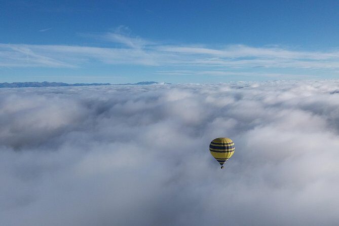 Balloon Ride over Catalonia with optional Pick-up from Barcelona - The drive toward Vic: where the view “clicks” into place