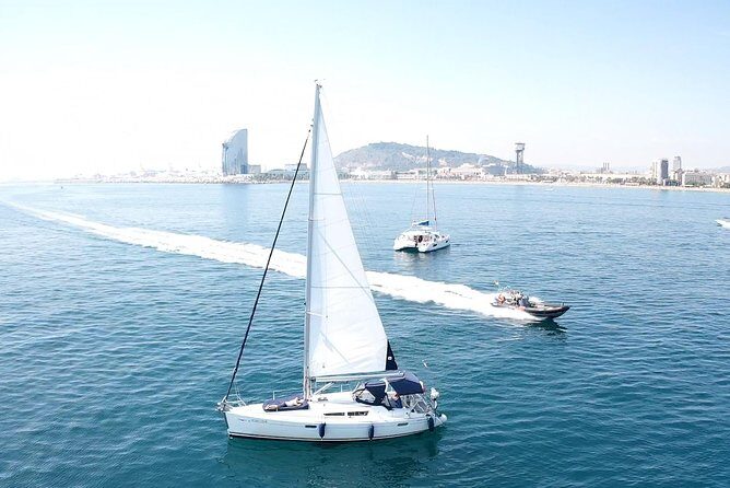Barcelona 2-hour Private Boat Tour with Cava and snacks - Getting on at Moll de Mestral: the start is straightforward