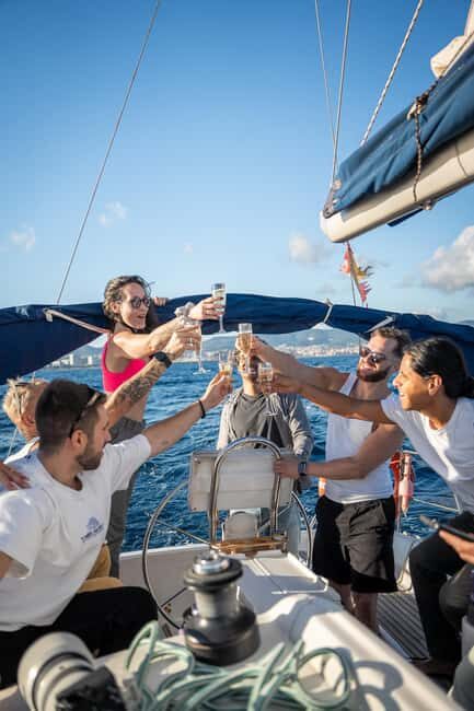 Barcelona Badalona : Sailboat Tour, Snacks, Drinks, Swimming - Key things I’d plan around