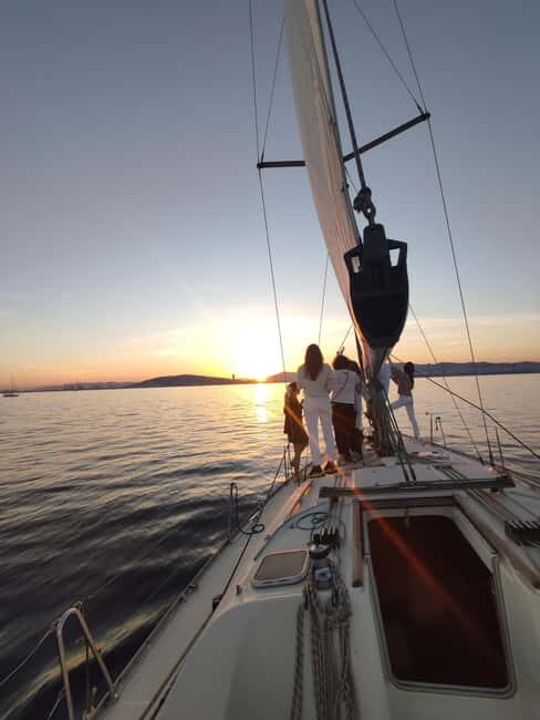 Barcelona Badalona : Sailboat Tour, Snacks, Drinks, Swimming - Skyline Watching With Binoculars (and Real Commentary)
