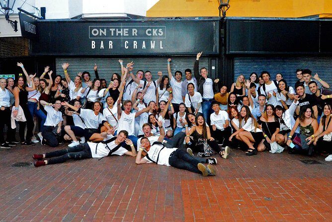 Barcelona Bar Crawl - Key things that make this Barcelona bar crawl worth your night