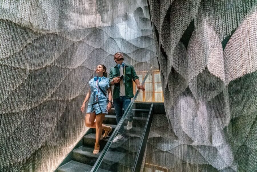 Barcelona: Casa Batlló Entry with Self-Audioguide Tour - The audio guide: 15 languages and a script that helps you keep up