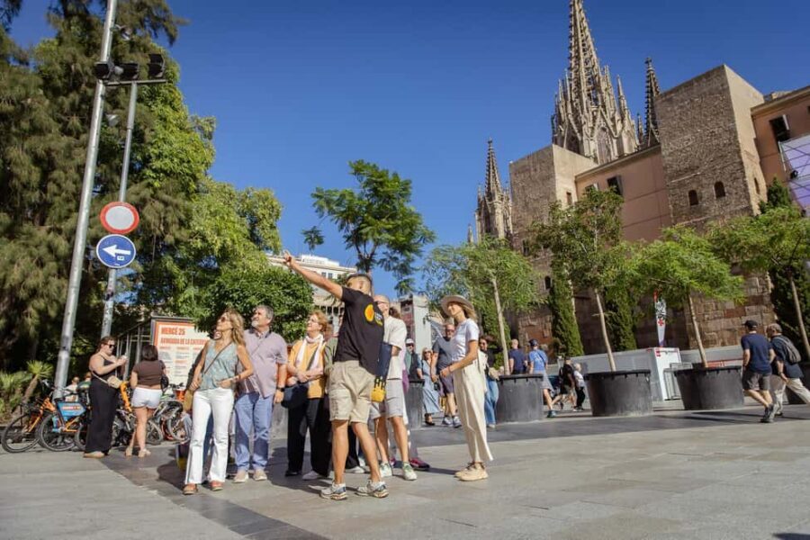 Barcelona: City Walking Tour with Local Guide - Price and What You Really Get for $25