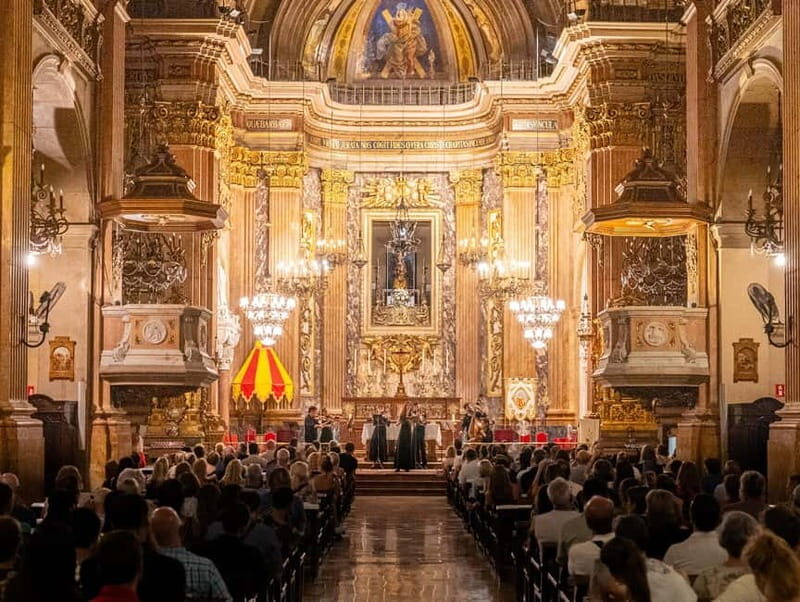 Barcelona: Classical Music Concert of Vivaldi, Mozart & More - A baroque basilica concert near La Rambla