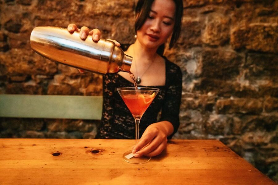 Barcelona: Cocktail Master Class by Mixologist with Tapas - Your Mixologist Is the Main Character