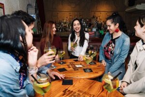 Barcelona Dark History Night Walking Tour With Drinks - Basilica de Santa Maria del Mar: the surprise start that actually works
