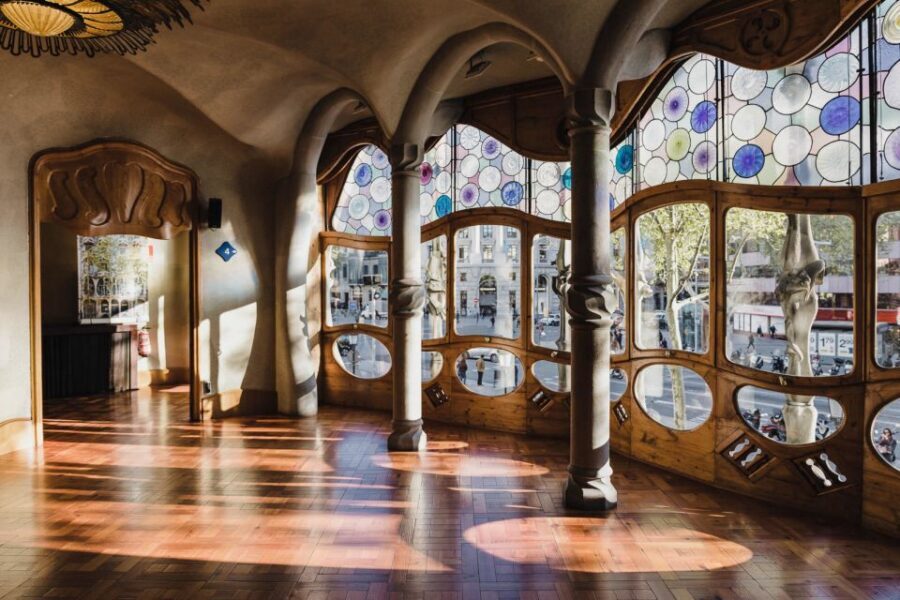 Barcelona: Discover Gaudí, Sagrada Familia, and Park Güell - How this Gaudí day stays fun instead of frantic