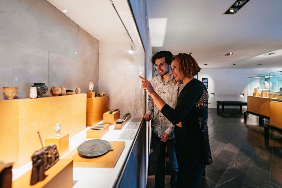 Barcelona Egyptian Museum Tickets - Getting There in Eixample: The Real-Life Convenience