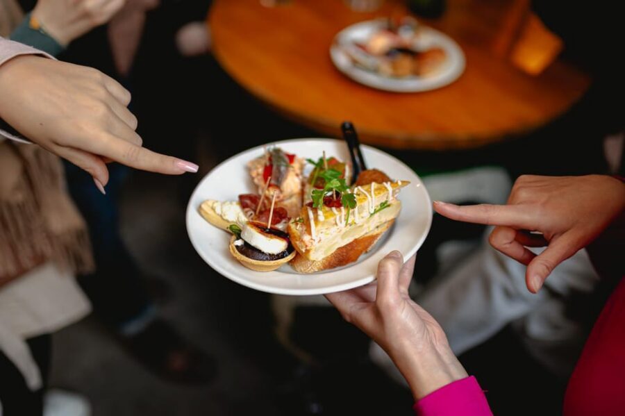 Barcelona: El Born Food Walking Tour with Tapas and Drinks - Who This Tour Fits Best (and Who Should Skip It)