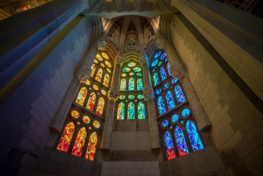 Barcelona: Exclusive Sagrada Familia Private Guided Tour - Key highlights you’ll feel immediately