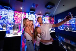 Barcelona: FC Barcelona Museum Total Experience Pass - Tots units fem força: interactive rooms for both teams