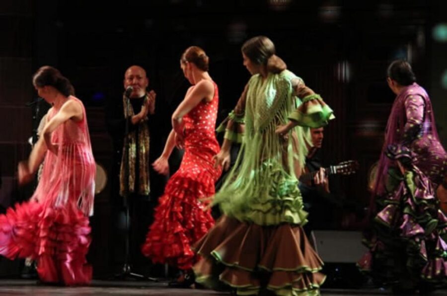 Barcelona: Flamenco at El Patio Andaluz with Optional Dinner - Key things to know before you go