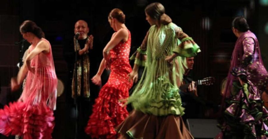 Barcelona: Flamenco at El Patio Andaluz with Optional Dinner - El Patio Andaluz: why this small venue changes everything