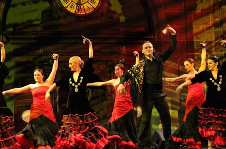 Barcelona: Flamenco at El Patio Andaluz with Optional Dinner - Optional dinner at the Countryside Menu: decide based on what you care about