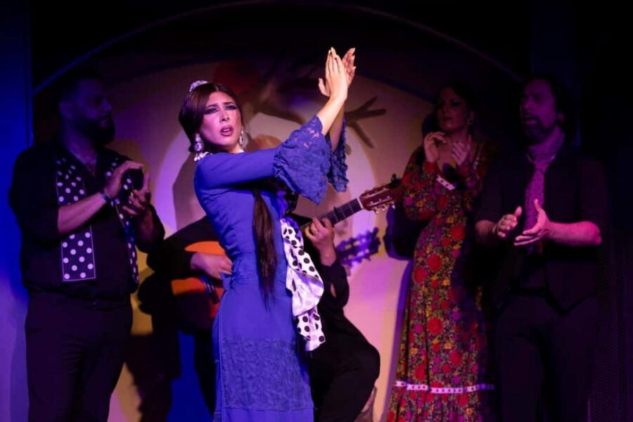 Barcelona: Flamenco Show with Drink at La Rambla - Why the small venue matters: intimacy, silence, and close-up viewing