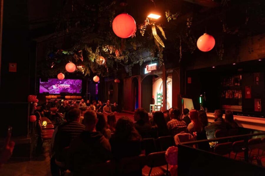 Barcelona: Flamenco Show with Drink at La Rambla - The practical side: tickets, staff help, and language
