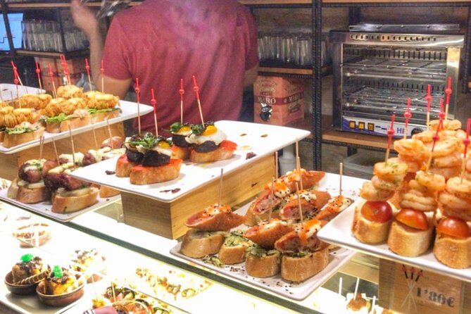 Barcelona Food Tour: Market & Gothic Quarter with Expert Guide - Stop 1: Las Ramblas orientation before you start eating