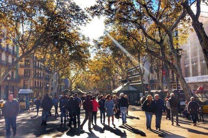 Barcelona Food Tour: Market & Gothic Quarter with Expert Guide - How the pace and group size affect your day