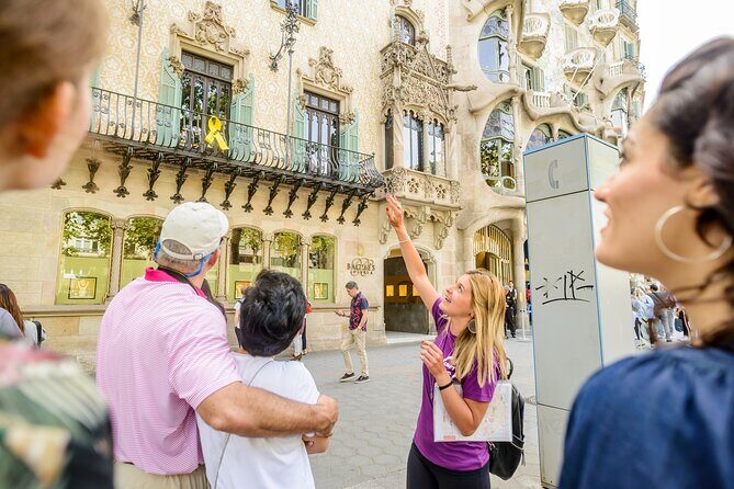 Barcelona Gaudi and Sagrada Familia Tour - Sagrada Família on the clock: symbolism and your next ticket decision