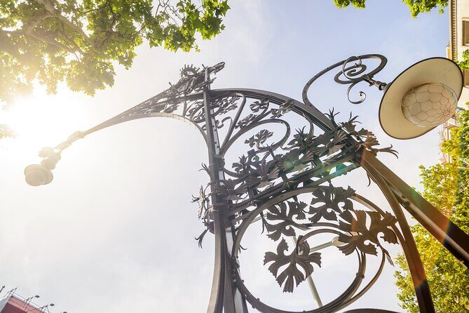 Barcelona Gaudi and Sagrada Familia Tour - What you actually get for your money: price reality check