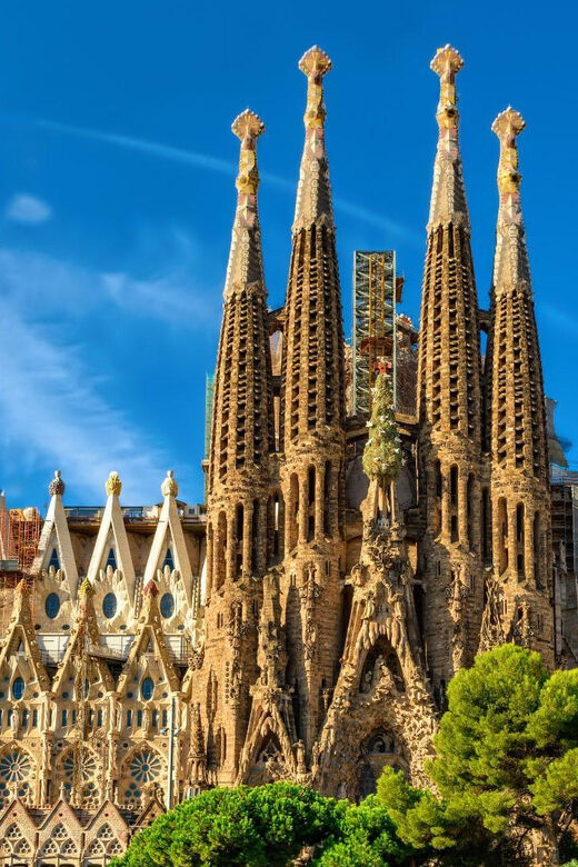 Barcelona: Gothic Quarter & Sagrada Familia Area Segway Tour - Why a Segway Tour Works So Well in Barcelona