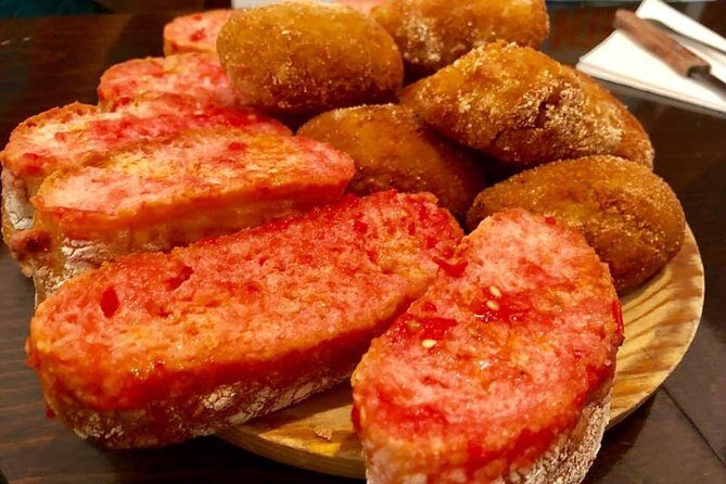 Barcelona Gothic Quarter VIP Tapas & Wine Tour - Carrer dels Carders: jamón ibérico, croquettes, and wine that fits