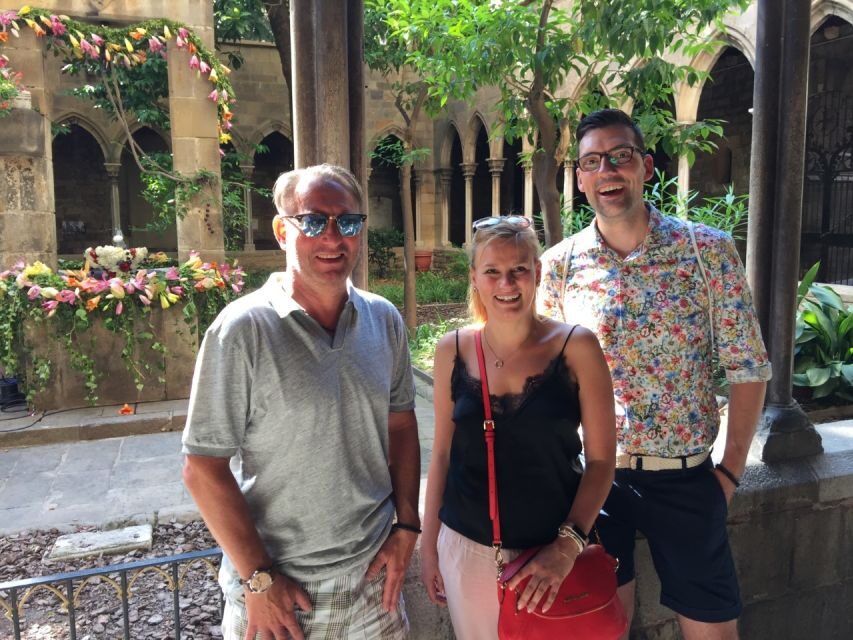 Barcelona: Gothic Quarter Walking Tour - Entering Barcelona’s Old City From Plaça de Catalunya