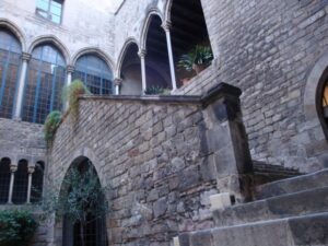 Barcelona: Gothic Quarter Walking Tour - A 3.5-Hour Timeline You Can Follow With Your Feet