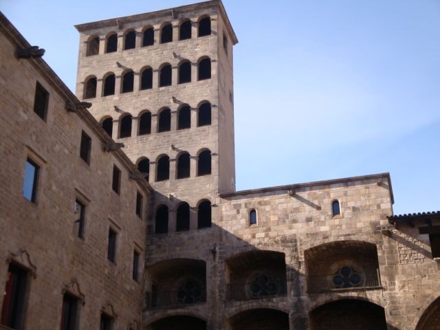 Barcelona: Gothic Quarter Walking Tour - Romans to Middle Ages: Water, Power, and Big Stories in Small Streets