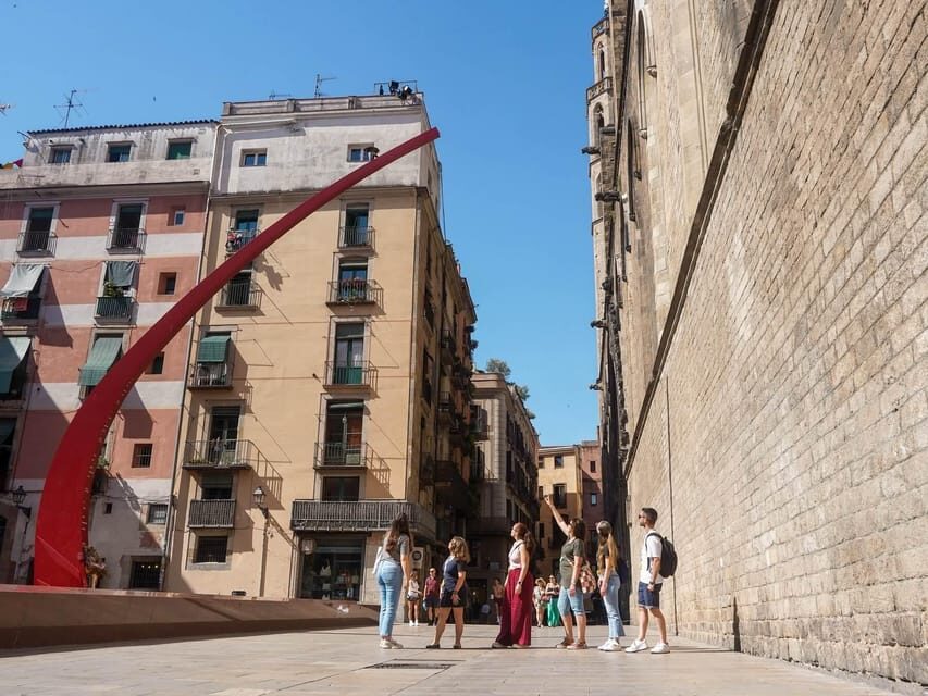 Barcelona: Gothic Quarter Walking Tour w/ Montjuïc Cable Car - Meeting Point and How to Start Without Stress