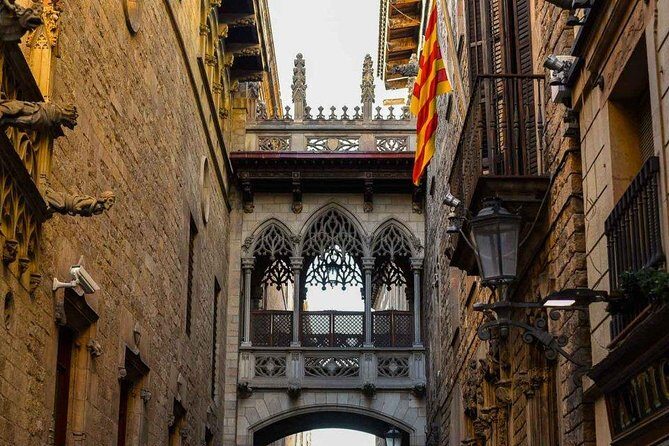 Barcelona Gothic Quarter's Deepest Secrets & Sangria - Las Ramblas and Carrer Petritxol: the sweet, tourist-proof section