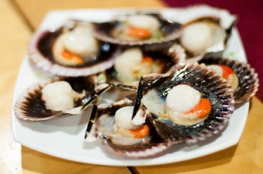 Barcelona Gourmet Food & Wine Tour with Local Expert - Stop 2: a music bar comfort-food stop in the Eixample
