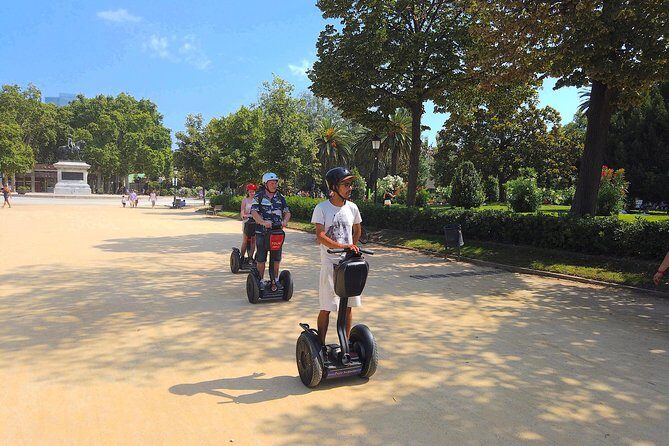 Barcelona Guided Tour on Segway - Arc de Triomf and Port Vell: moving between grand architecture and yachts