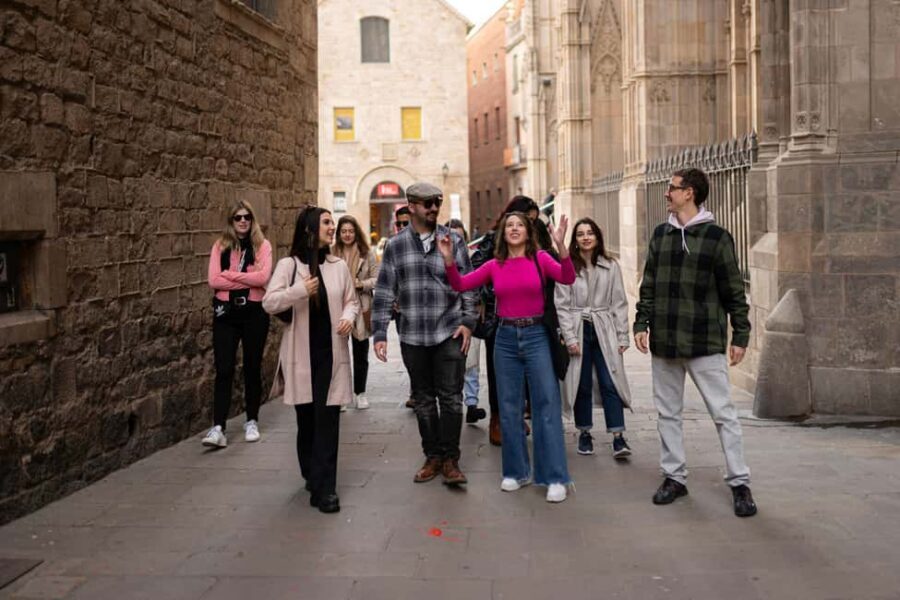 Barcelona: Guided Walking Tour of Top Sights and Hidden Gems - Key Highlights You’ll Feel Right Away