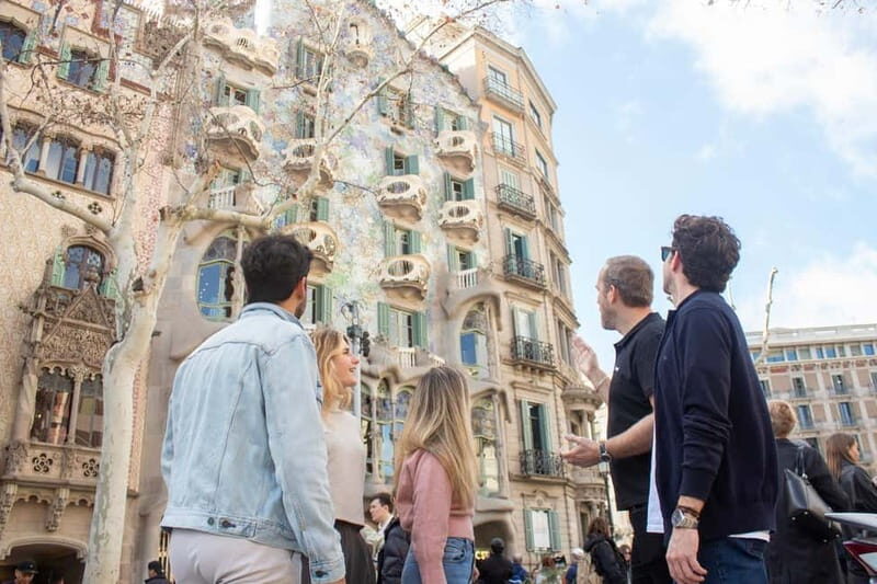 Barcelona: Helicopter Flight, Boat Ride, and Walking Tour - Plaza Reial, the Gothic Quarter, and Barcelona Cathedral