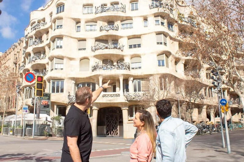 Barcelona: Helicopter Flight, Boat Ride, and Walking Tour - Helicopter Flight Over Barcelona: What 6 Minutes Buys You