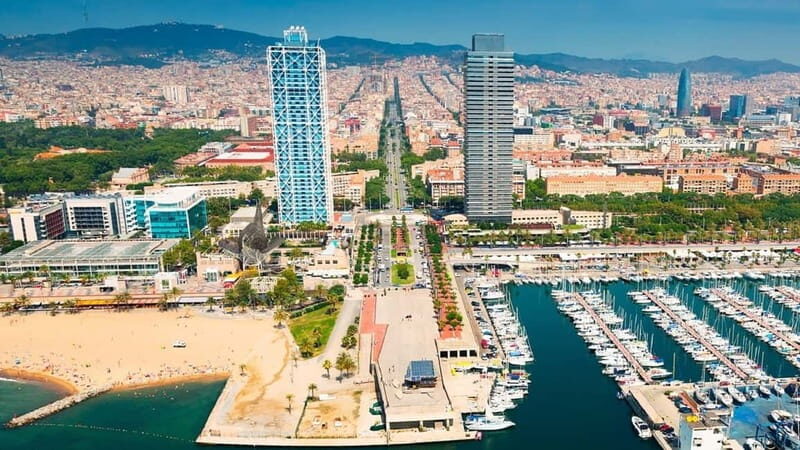 Barcelona: Helicopter Flight over Barcelona's Coastline - Guide and pilot interaction: helpful, but don’t expect a lecture
