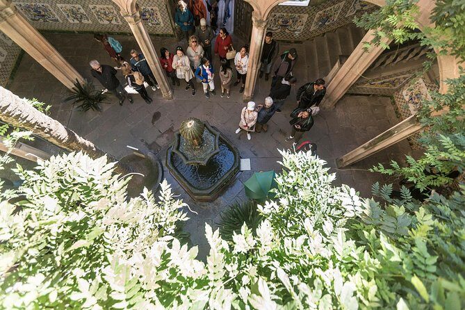 Barcelona Highlights Guided Tour with Monjuic Cable Car - Barcelona Cathedral Option: Exterior Look or Included Interior