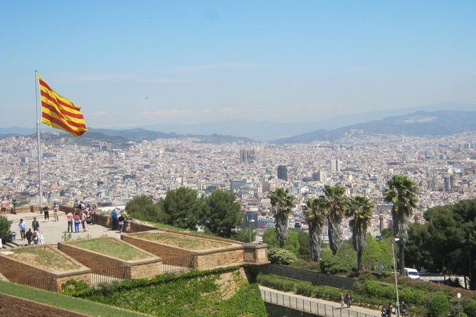 Barcelona Highlights Guided Tour with Monjuic Cable Car - Pace and Comfort: What to Plan for in a 2 to 6 Hour Slot