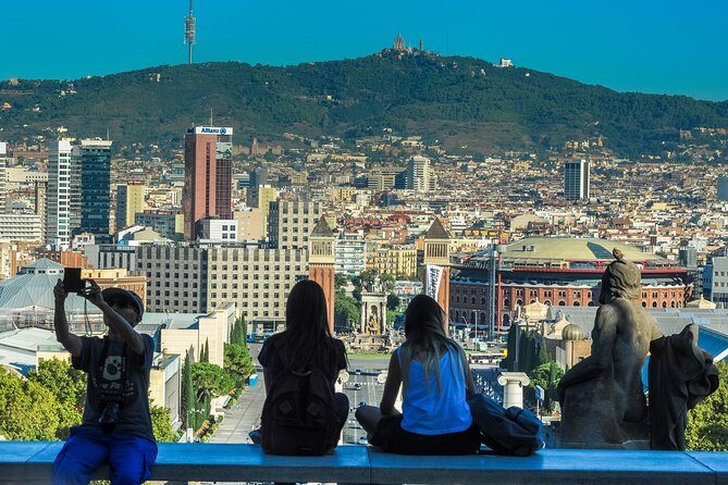 Barcelona Highlights & Sagrada Familia Tour: Priority Access - Full-day option: Park Güell after lunch