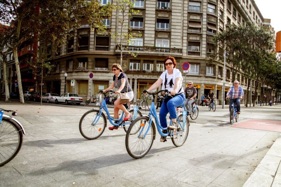 Barcelona Historical 3-Hour Bike Tour - Key moments that make this tour worth your 3 hours