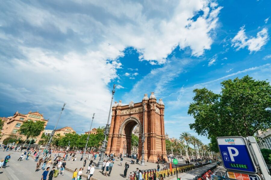 Barcelona Hop-On Hop-Off Bus and FC Barcelona Immersive Tour - Where this combo fits best (and where it doesn’t)