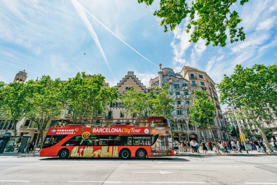Barcelona Hop-On Hop-Off Bus and FC Barcelona Immersive Tour - A bus day that actually works: two loops, timed enough to plan