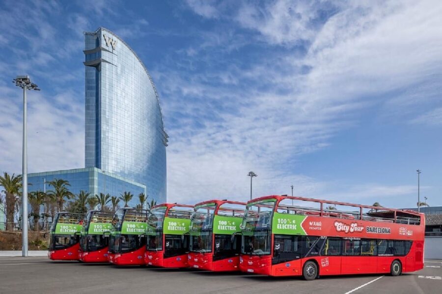 Barcelona: Hop-On Hop-Off Bus & Aquarium Tour - Practical Tips to Make It Feel Like Your Day