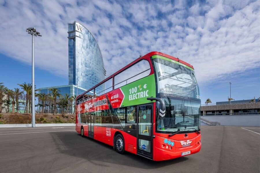 Barcelona: Hop-On Hop-Off Bus & Aquarium Tour - Getting in and Getting Around: Frequency, Stops, and Smart Hopping