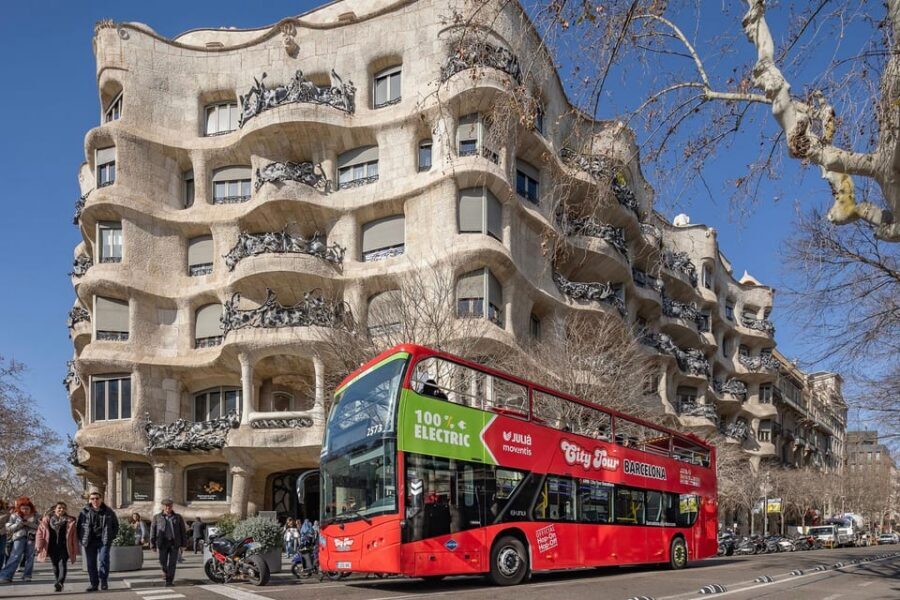 Barcelona: Hop-On Hop-Off Bus & Aquarium Tour - Who This Tour Suits (and Who Might Prefer Another Plan)