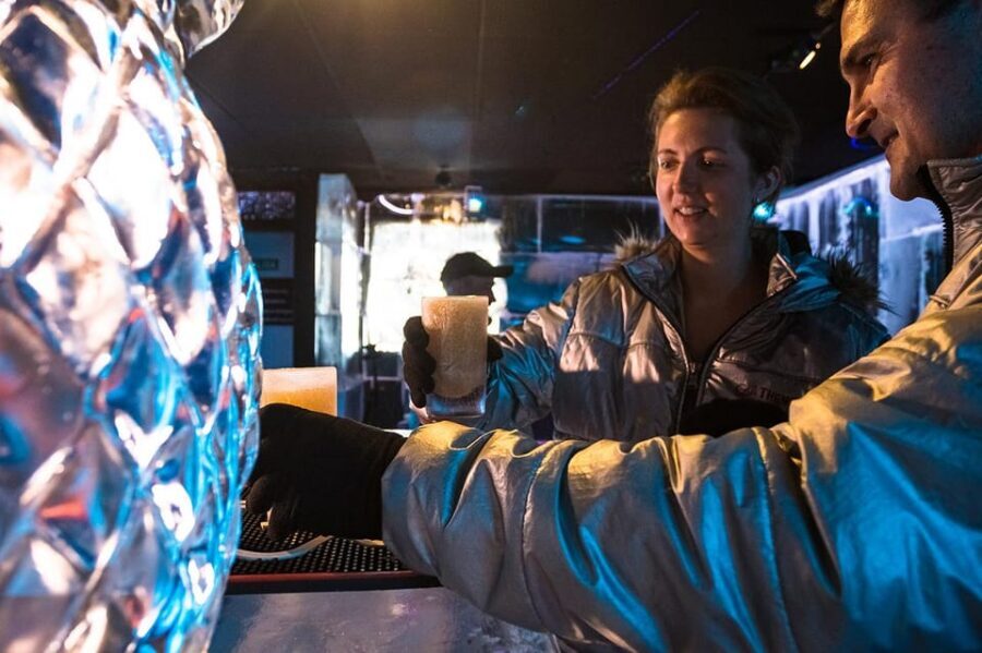 Barcelona: Ice Bar and Terrace Drinks Romantic Package - Key highlights you should care about
