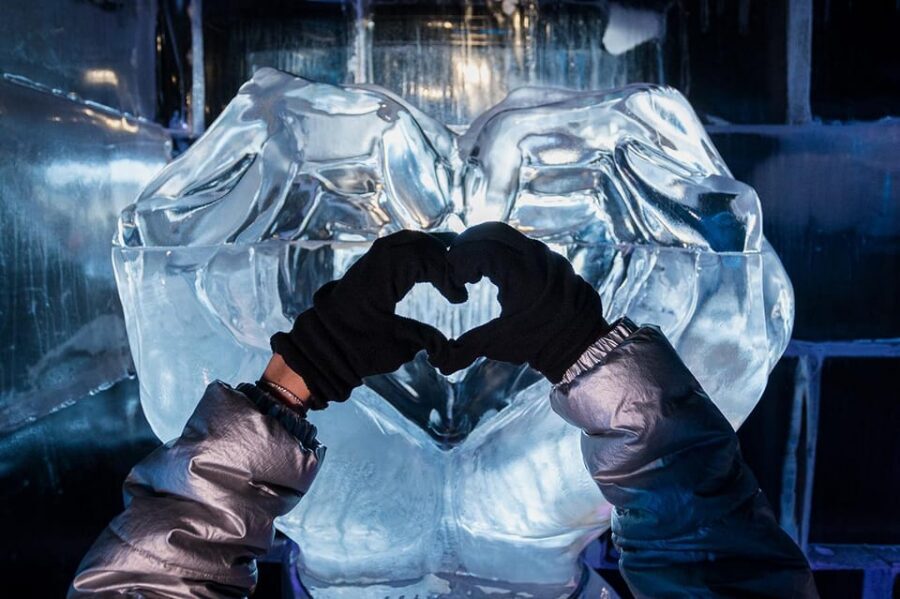Barcelona: Ice Bar and Terrace Drinks Romantic Package - The terrace table-for-two: Cava, chocolates, and beach views